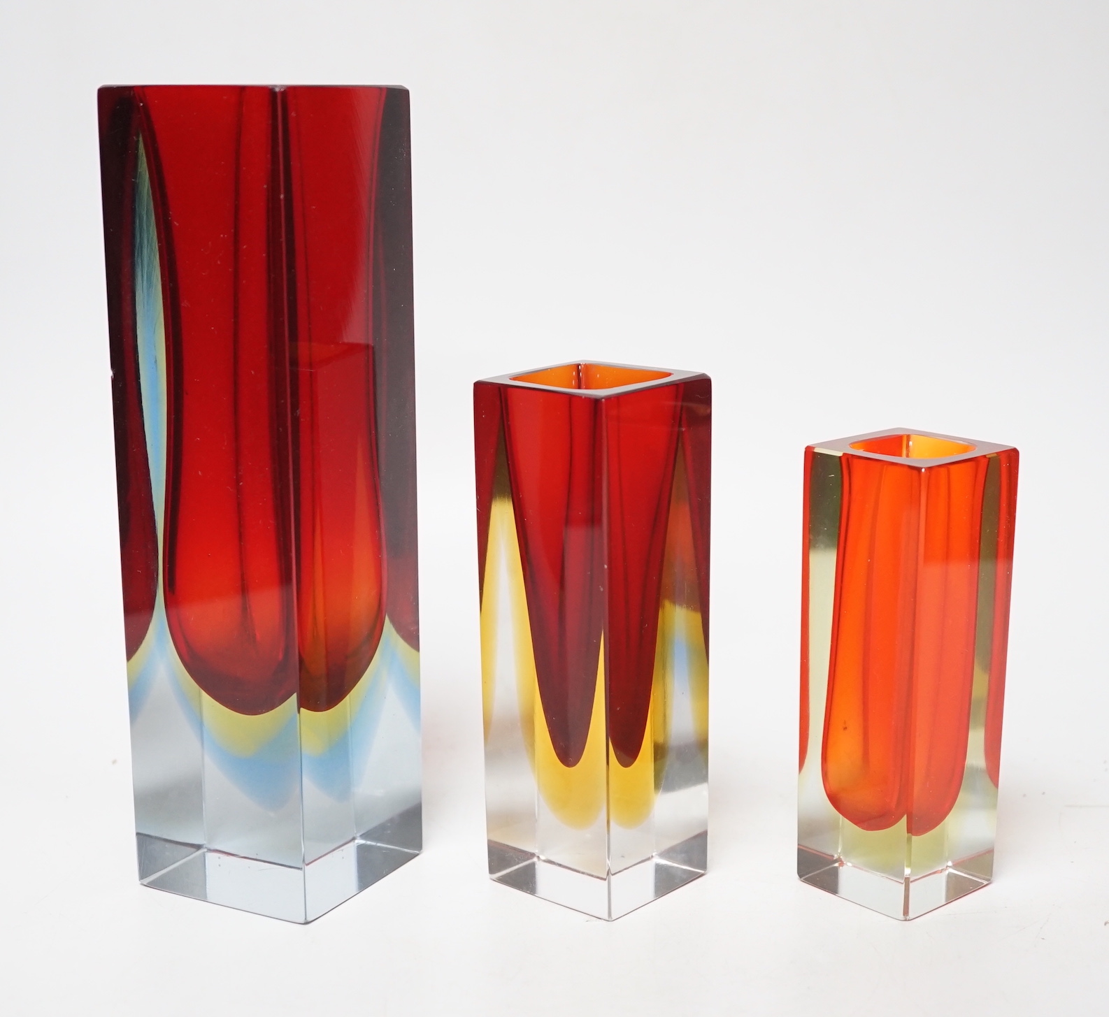 Three Murano Sommerso square glass vases, Tallest 21cm